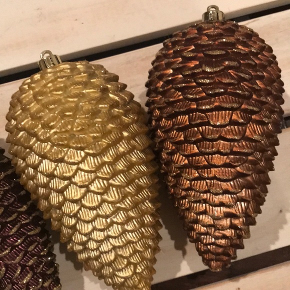 Set of 3 XL Vintage Pinecone Ornaments - Picture 9 of 16